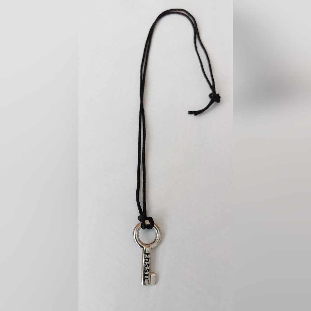 Fossil Key Coated Cord Necklace +Brown Leather Cording Bag Charm